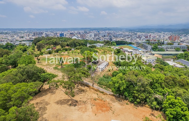 正苗栗市中心明仁國中旁農建地現場實景